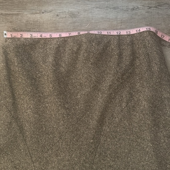 Josephine Chaus Two Piece 1 button fully lined skirt and jacket brown tweed suit - Picture 12 of 13